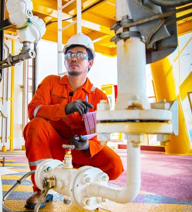oil worker cropped