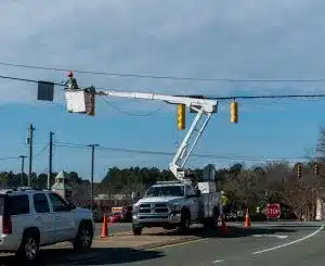 VEHICLE MOUNTED AERIAL LIFT (BUCKET TRUCK)